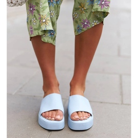 Sandali con plateau blu di Orsola 1