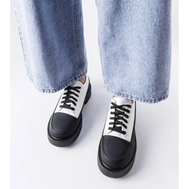 Scarpe piatte bianche di Merico bianco 1
