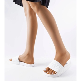 Pantofole bianche Big Star LL274A159 bianco 1