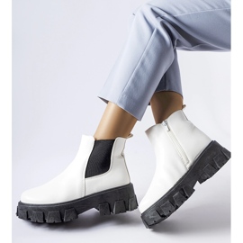 Massicci stivaletti Petronio bianchi e neri bianco 1