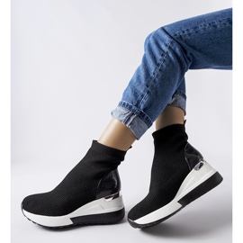 Sneakers in tessuto nero con zeppa Casgio 1
