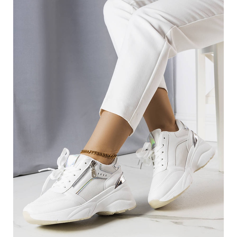 Sneaker bianche con zeppa bianco 2