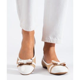 Ballerine da donna bianche e beige di Shelovet 1