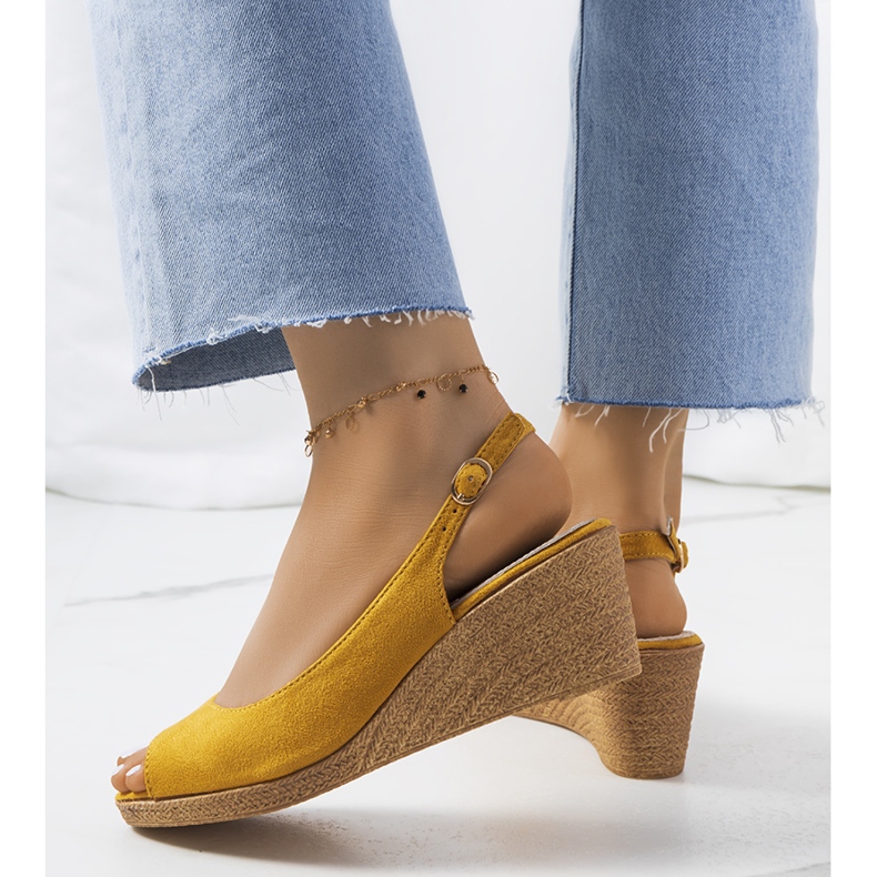 Espadrillas gialle sulle zeppe Alpat giallo 1