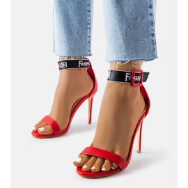 Sandali rossi massonici con tacco alto rosso 1