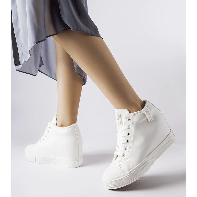 Sneakers con zeppa bianche Big Star MM274002 bianca 1