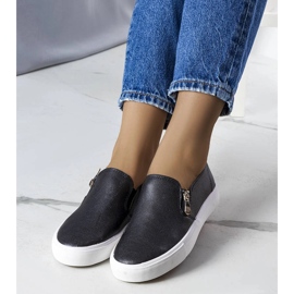 Sneakers in ecopelle nera di Denain nero 1