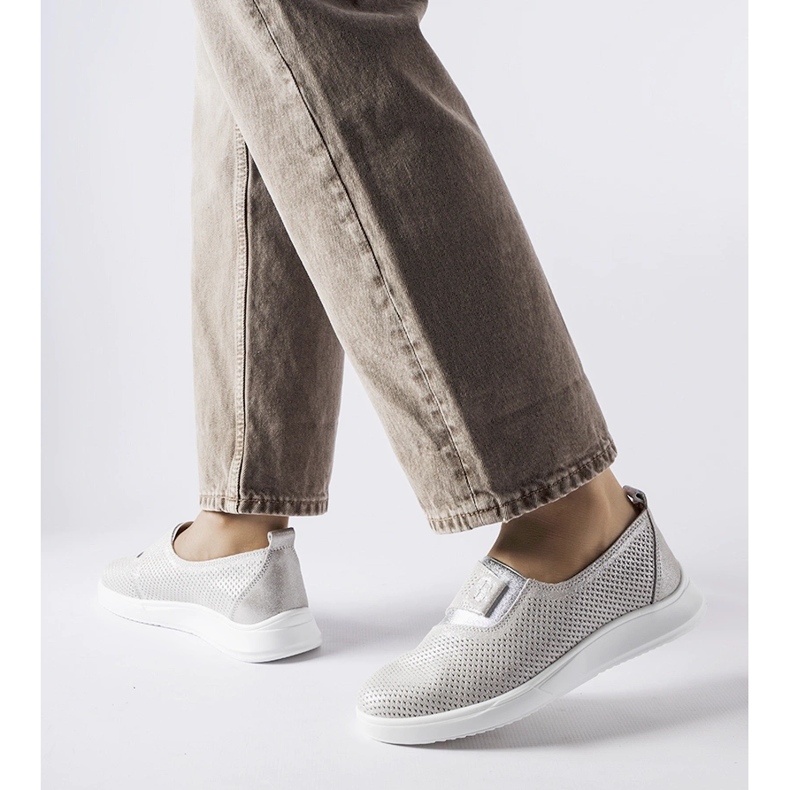 Sneaker Ethels in pelle traforata color argento d'argento 1