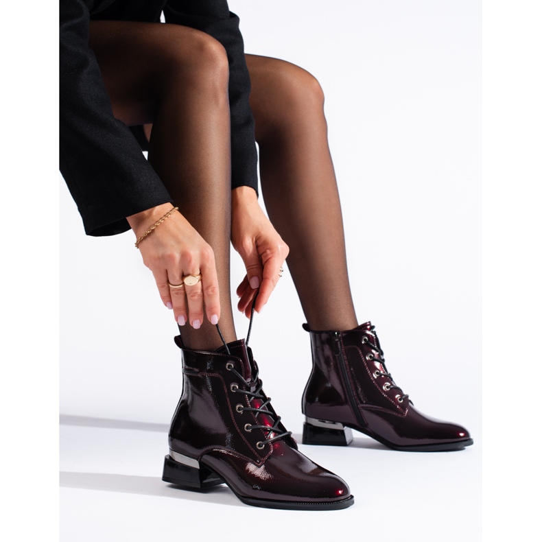 Stivaletti stringati Vinceza in vernice bordeaux rosso 1