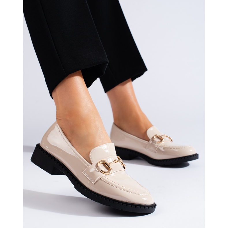 Mocassini Shelovet eleganti in vernice beige 1