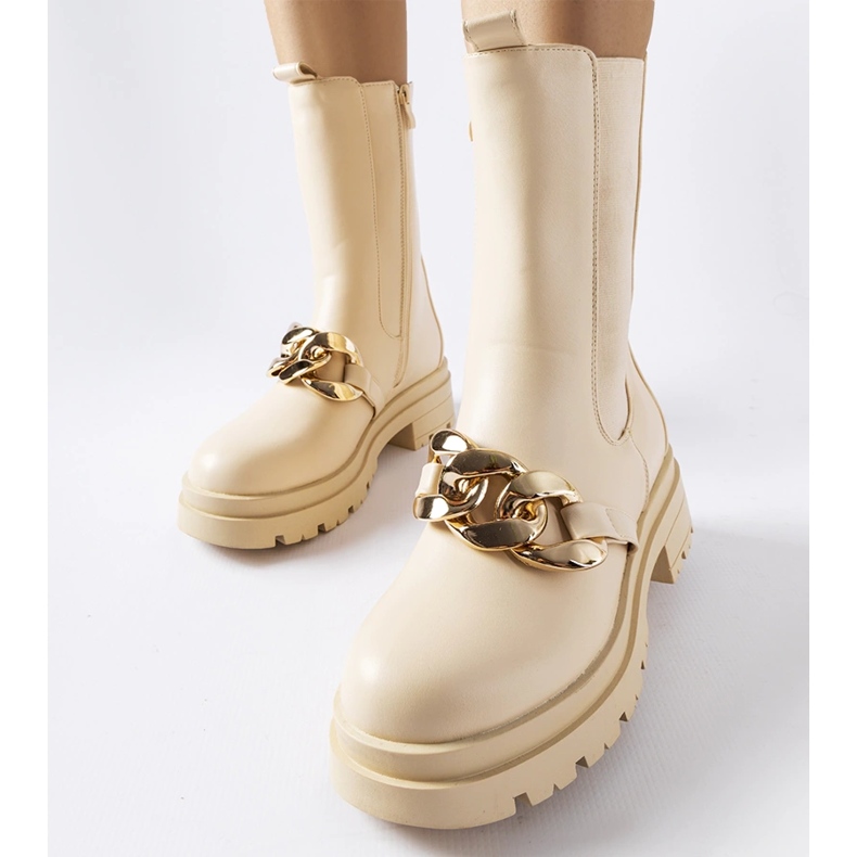 Stivaletti beige con catena di Thierry 2