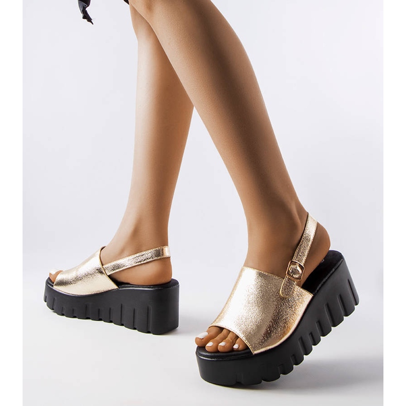 Sandali con zeppa Berfin oro da donna d'oro 1