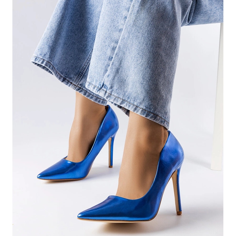 Scarpe con tacco blu metallizzato di Delis 1