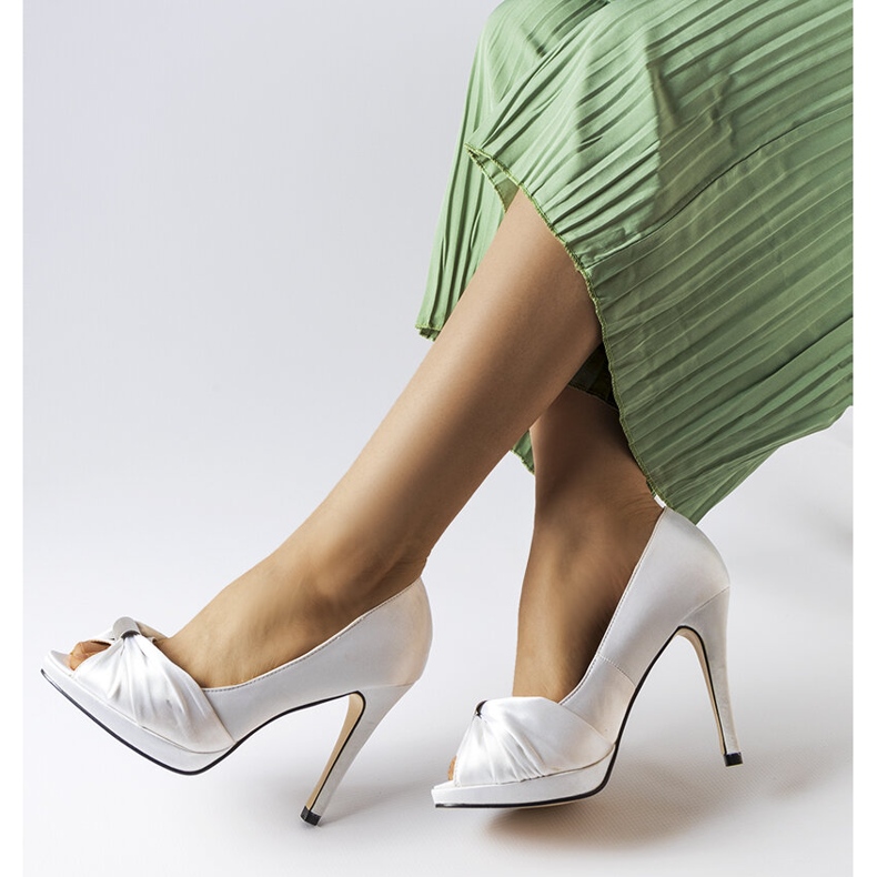 Paré scarpe bianche con punta aperta bianca 2