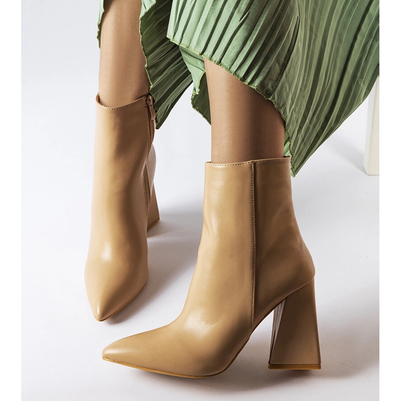 Stivaletti beige di Abelina 1