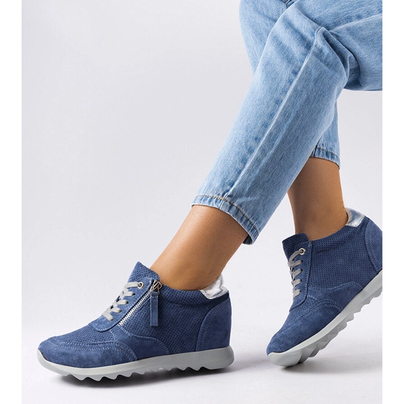 Inna Sneakers con zeppa in pelle scamosciata blu di Raite 1