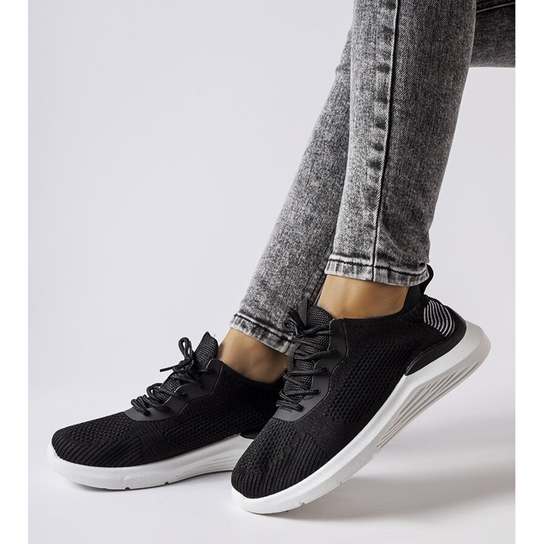 Scarpe da ginnastica bianche e nere di Nelson bianco 1