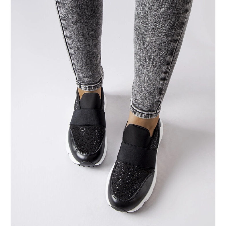 Sneakers nere con strass di Algiso nero 1