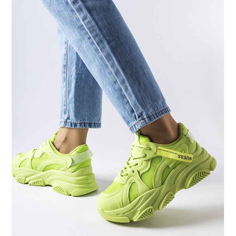 Inna Sneakers verdi con suola spessa di Amendola verde 1