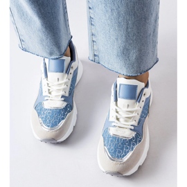 Scarpe blu e bianche con dettagli argento di Rio bianco 1