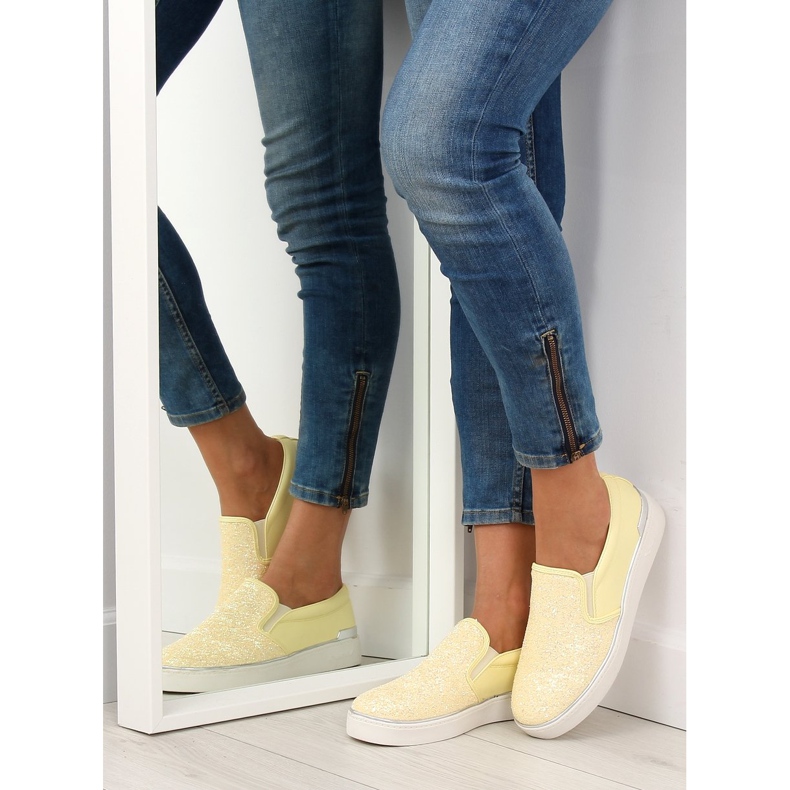 Elegante ed elegante slipony 788-26 Giallo 1