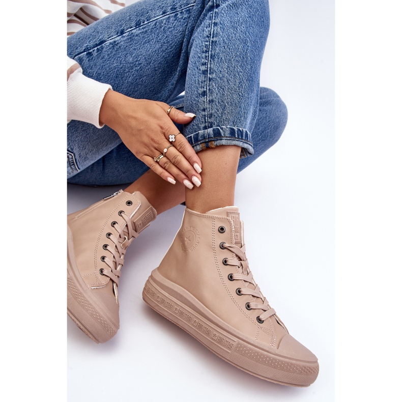 Scarpe da ginnastica isolate con cerniera da donna Beige Big Star MM274022 2