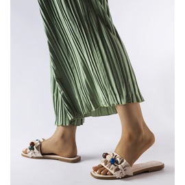 Ciabatte beige con volant di Fortier nero 1