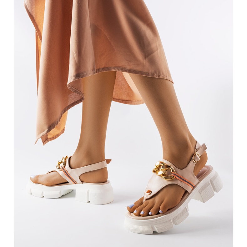 Infradito beige con suola spessa di Breana 1