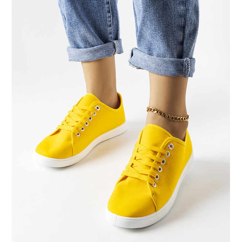Sneaker gialle in tessuto di Sutri giallo 1