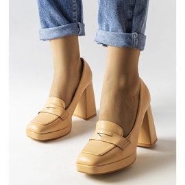 Décolleté beige con tacco alto di Inès 1