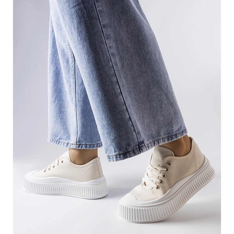 Sneaker beige con suola spessa di Wallace 1