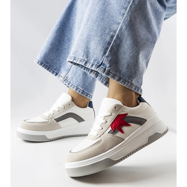 Sneakers bianche con inserto in eco suede di Kollins bianco 1