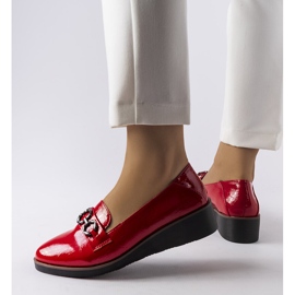 Inna Mocassini con zeppa in vernice rossa di Erin rosso 1