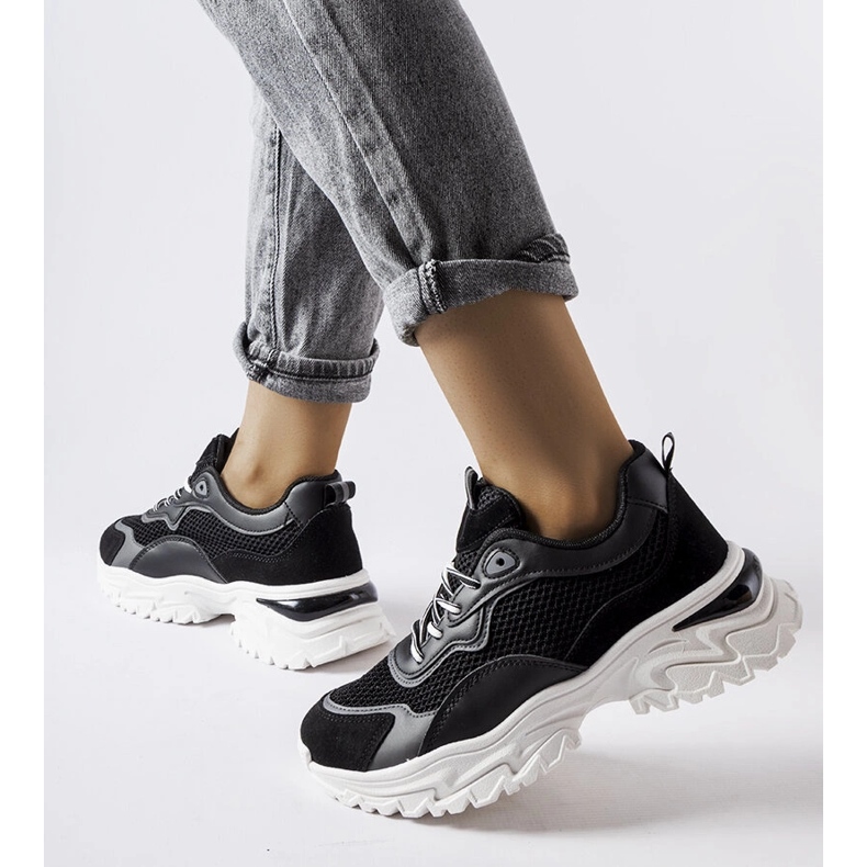 Inna Sneakers nere con battistrada a vista di Rosita nero 1