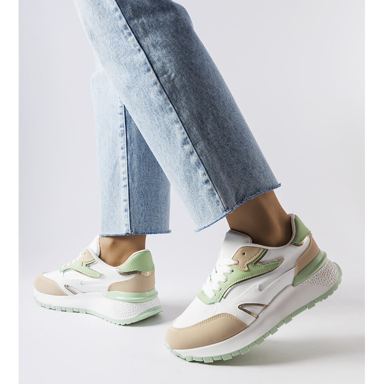 Scarpe da ginnastica bianche e verdi di Batilda bianco 1