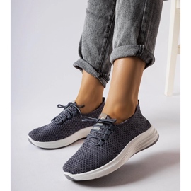 Sneakers in tessuto grigio di Tommaso 1