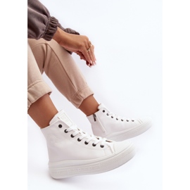 Scarpe da ginnastica isolate con cerniera da donna bianche Big Star MM274021 bianco 2