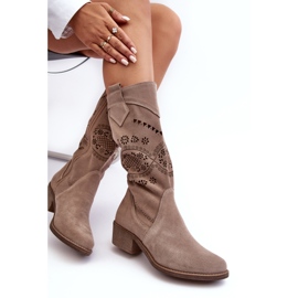 PA2 Stivali Scamosciati Con Motivo Cappuccino Sierra Traforato beige 1