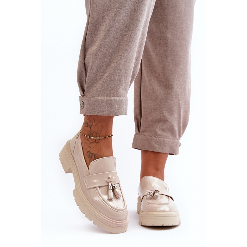 Scarpe Mocassino In Vernice Con Frange, Velenase Beige Chiaro 2