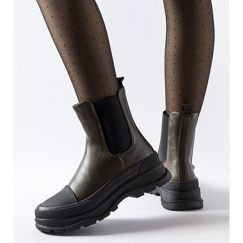 Scarpe verdi con suola sportiva di Ermanno verde 2
