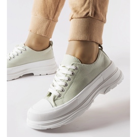 Sneakers verdi con suola sportiva Bettole verde 1