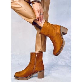 Linzi Stivali cammello con tacco in gomma marrone 1