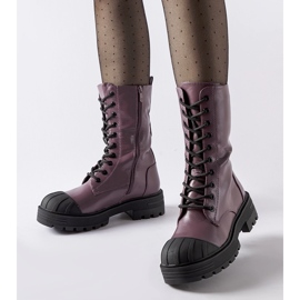 Operai Cardinale isolati viola 1