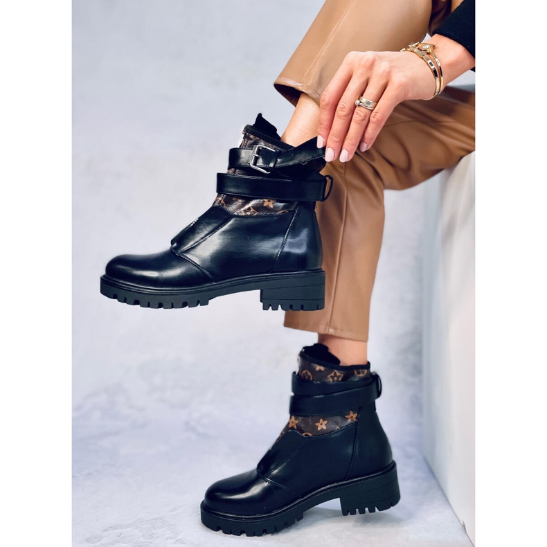 Stivali sul protettore Lovato Black nero 2