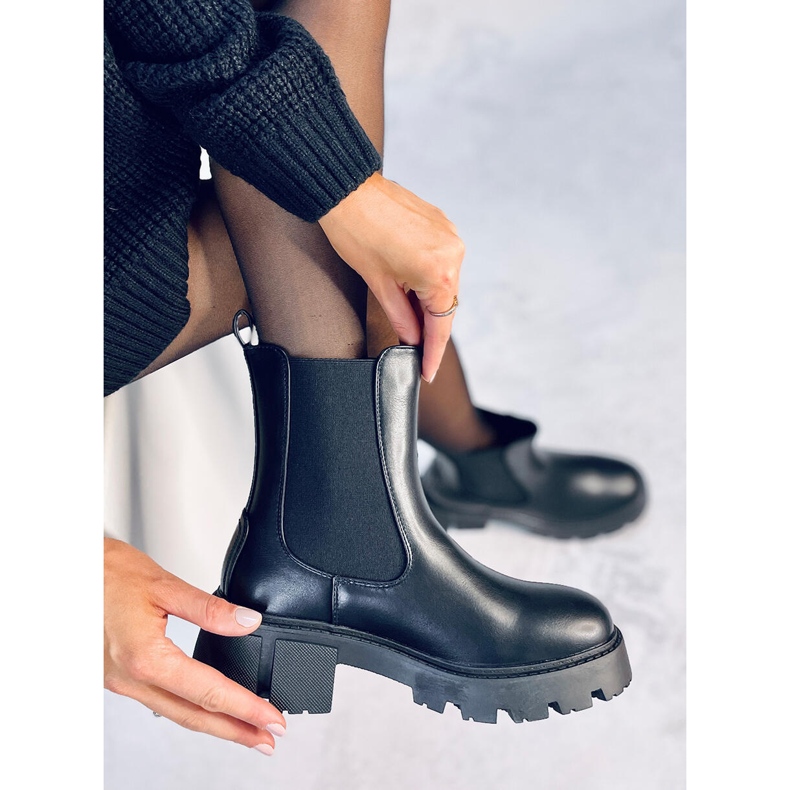 Stivaletti Chelsea alti di Rumer Black nero 1
