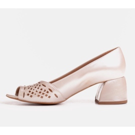Marco Shoes Décolleté beige con davanti traforato decorativo 1
