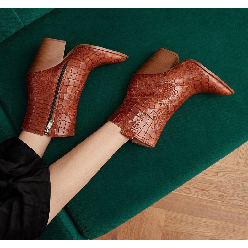 Marco Shoes Stivali da cowboy da donna in pelle naturale con goffratura marrone 1