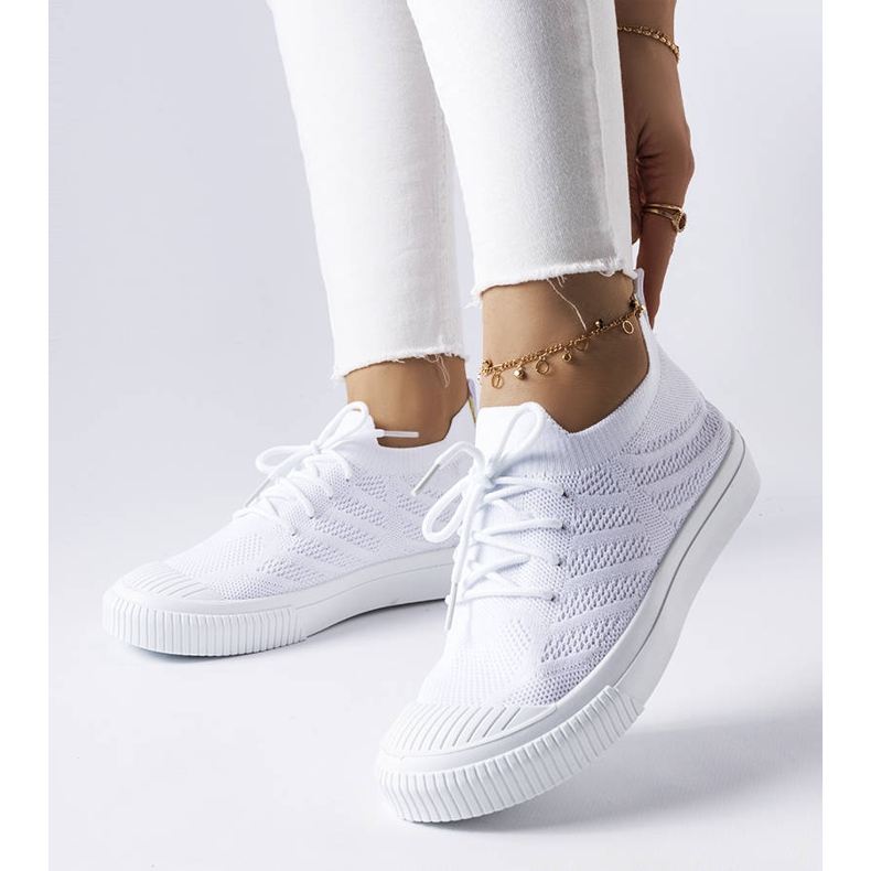 Sneakers bianche realizzate in tessuto elasticizzato di Polaire bianco 1
