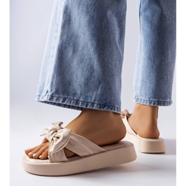 Sandali beige con plateau e fiocco di Edvard 1