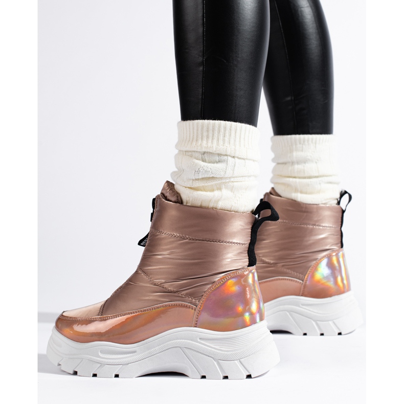 Doposci sulla piattaforma VINCEZA d'oro 1